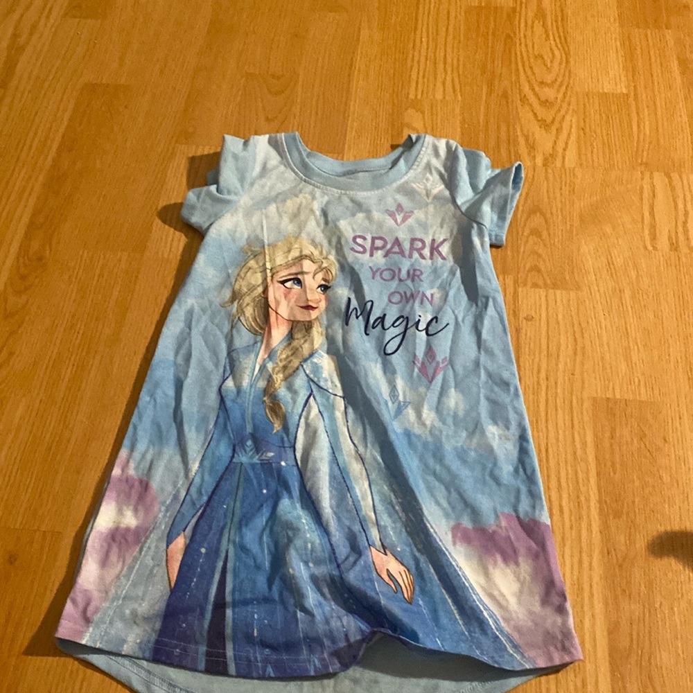 Elsa nightgown